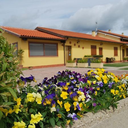Le Terre Di Bac Bed and Breakfast Borgo Montenero Buitenkant foto