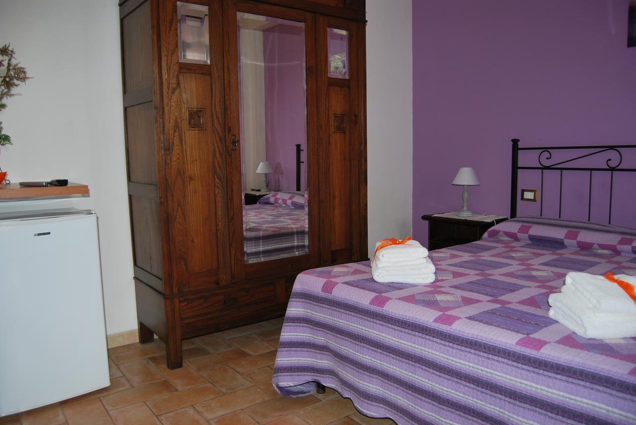 Le Terre Di Bac Bed and Breakfast Borgo Montenero Buitenkant foto